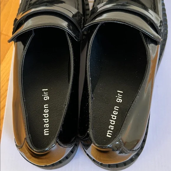 Madden Girl Ambrosse Loafers - Picture 8 of 15